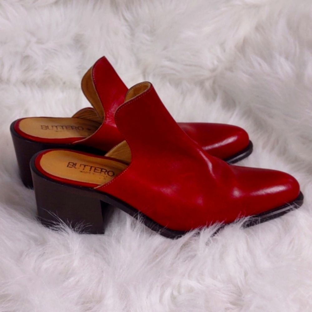 Red Heeled Pointed Toe Leather Mules Women's Size 9.5 / 41 Made in Italy